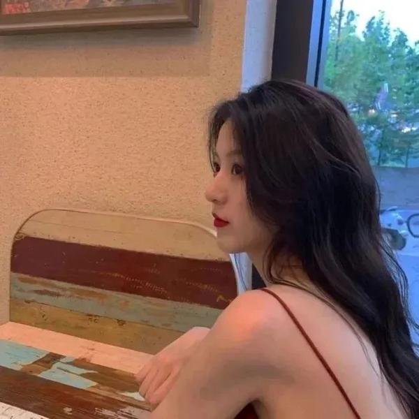 庞德女郎芳名录